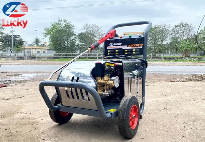 Máy Xịt Rửa Xe Áp Lực Cao Lucky 3200psi Tự Ngắt