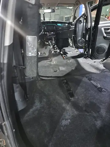 Garage Auto Hc 579 Cung Cấp Dịch Vụ Rửa Xe Ô Tô Chuyên Nghiệp, Uy Tín