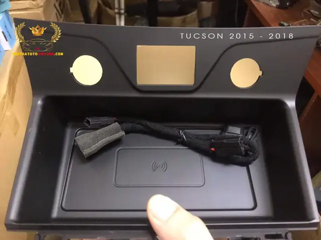 Sạc Không Dây Cho Xe Ô Tô Hoạt Động Như Thế Nào?