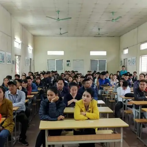 Trung Tâm Sát Hạch Lái Xe Hoàng Gia