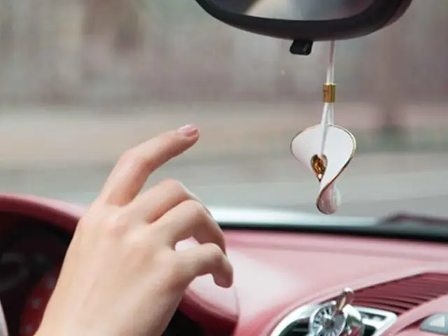 Ưu Điểm Nổi Bật Của Sáp Thơm Treo Xe Ô Tô Etonner F1711