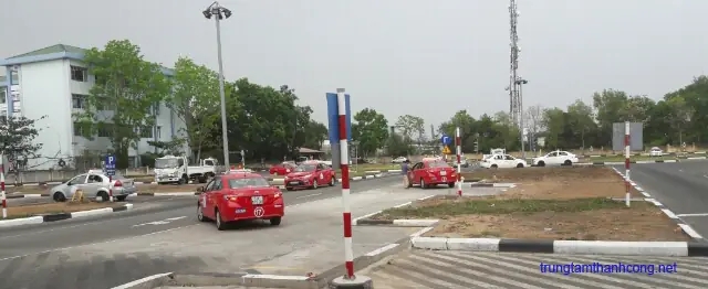 Học Thực Hành Lái Xe Ô Tô Hạng B: