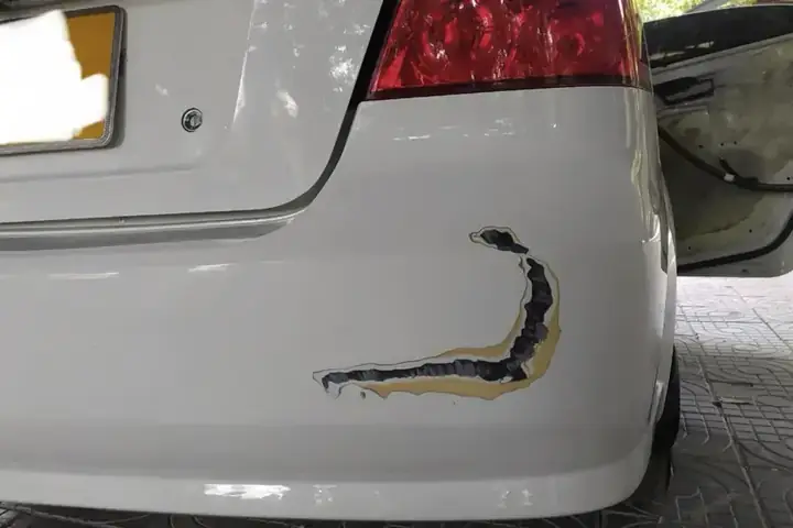 Có Nên Sơn Dặm Ô Tô Không?