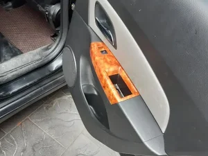 Sơn Vân Gỗ Nội Thất Ô Tô Có Bền Không?