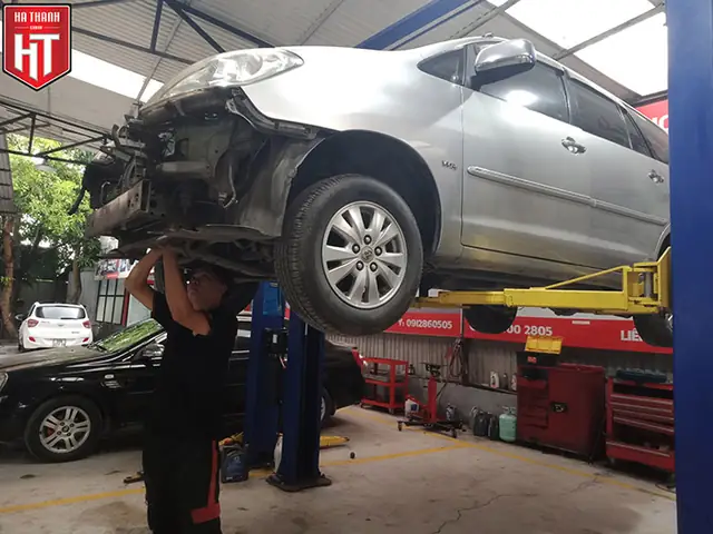 Sửa Chữa Lốp Xe Ô Tô: Hướng Dẫn Chi Tiết Từ A Đến Z