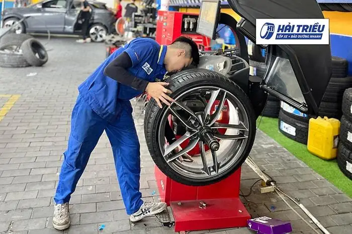 Sửa Chữa Mâm Xe Ô Tô: Khi Nào Cần Và Quy Trình Thực Hiện Ra Sao?
