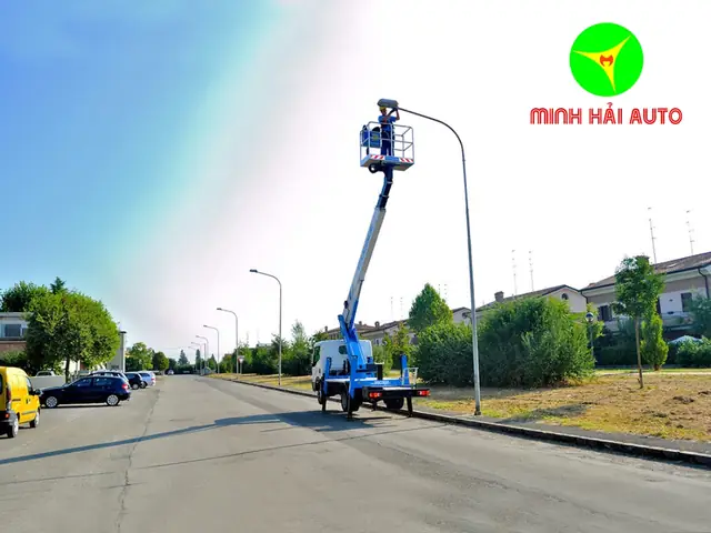 Tổng Quan Xe Thang Nâng Người Sửa Chữa Điện 18m Isuzu Socage