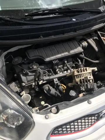 Phản Ứng Nhanh Chóng Và Đảm Bảo An Toàn Khi Xe Ô Tô Chết Máy Đột Ngột