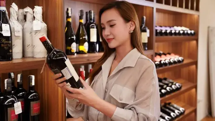 Kết Nối Cộng Đồng & Định Hướng Tương Lai – Lan Tỏa Văn Hóa Thưởng Rượu Đích Thực