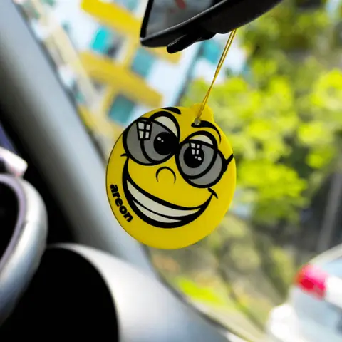 Lá Thơm Treo Xe Ô Tô Areon Smile