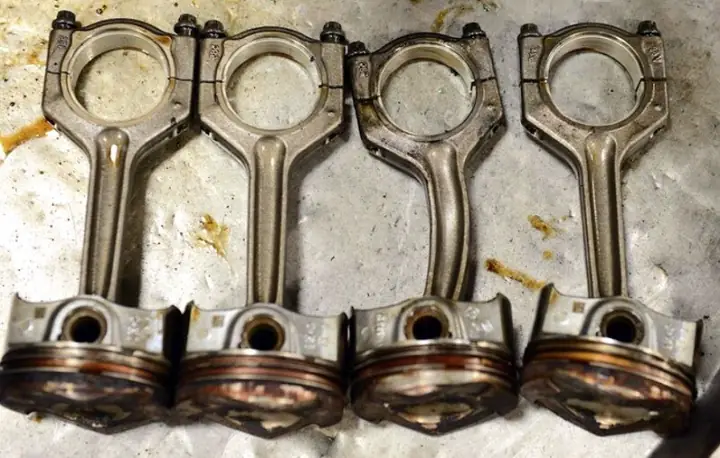 Kiểm Tra Và Xử Lý Xe Bị Cong Tay Biên Cong