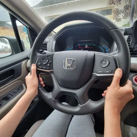 Tay Lái Xe Ô Tô Bị Nặng: Nguyên Nhân, Dấu Hiệu Nhận Biết Và Cách Khắc Phục Hiệu Quả