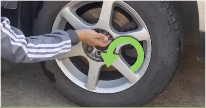 Thứ Tự Nới Lỏng Ốc Bánh Xe Hiệu Quả: Kiểu “ngôi Sao”