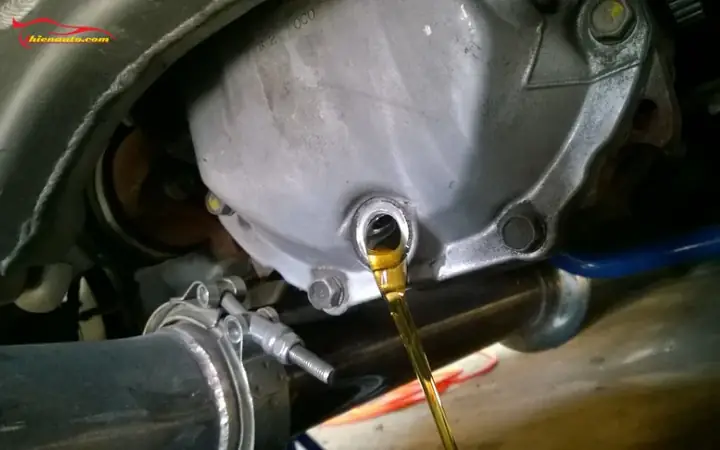 Hướng Dẫn Toàn Tập Về Thay Nhớt Cầu Xe Ô Tô: Từ A Đến Z