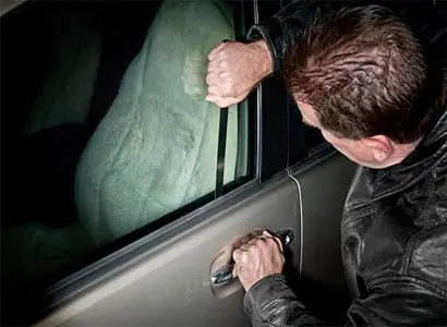 Dấu Hiệu Nhận Biết Ổ Khóa Cửa Xe Cần Thay