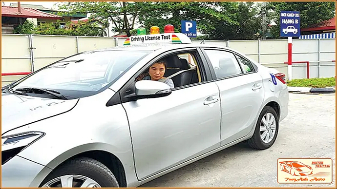 Nội Dung Thi Bằng Lái Xe Ô Tô Số Tự Động Hạng B1 Gồm Những Gì?