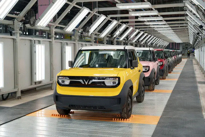 Vinfast Đã Nhanh Chóng Thống Lĩnh Thị Trường Và Tạo Cách Biệt Khá Lớn Về Doanh Số So Với Các Thương Hiệu Ô Tô Còn Lại, Dẫn Tới Nhiều Hãng Phải Thay Đổi Chiếc Lược Kinh Doanh Tại Việt Nam.