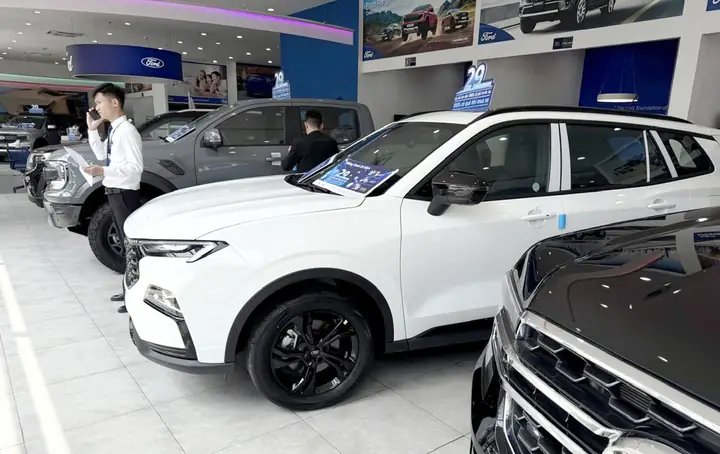 Thị Trường Ô Tô Ảm Đạm - Ảnh 1.