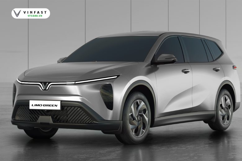 Đánh giá khả năng vận hành và trải nghiệm lái xe VinFast Limo Green