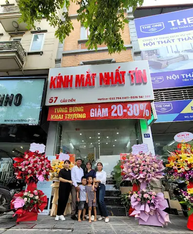 Kính Mắt Nhất Tín- Bsck Mắt Hoàng Long