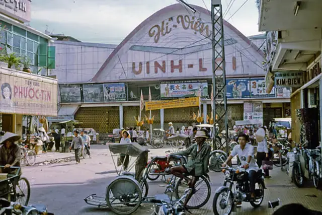 Không Được Giả Tiếng Còi Xe Cứu Thương, Cảnh Sát