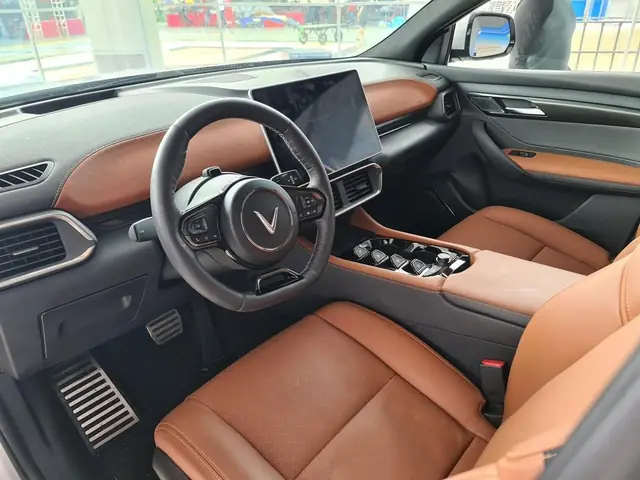 Tính Năng Xe Ô Tô