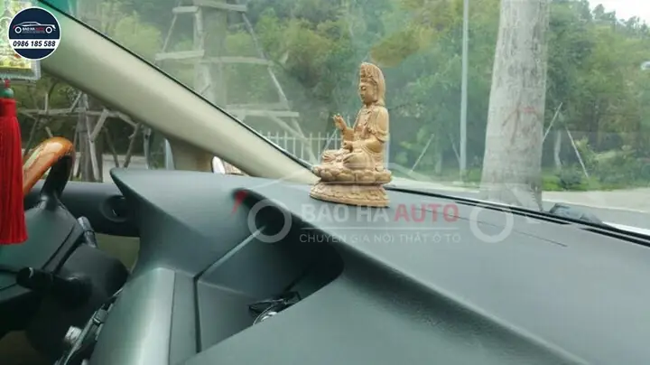 Chỗ Để Tượng Phật – Tượng Phật Quan Âm Phải Luôn Sạch Sẽ, Tránh Để Các Đồ Dùng Lên Trên