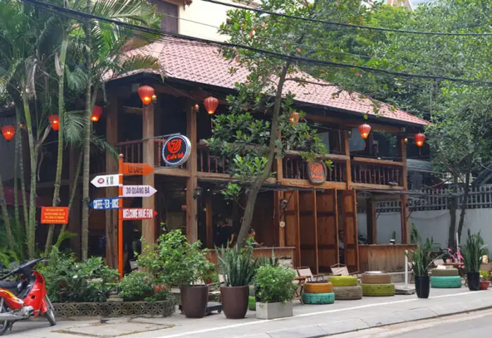 Khám Phá Văn Hóa Tây Hồ Xung Quanh Trạm Chạm