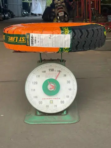 Trọng Lượng Lốp Xe Ô Tô Là Gì?