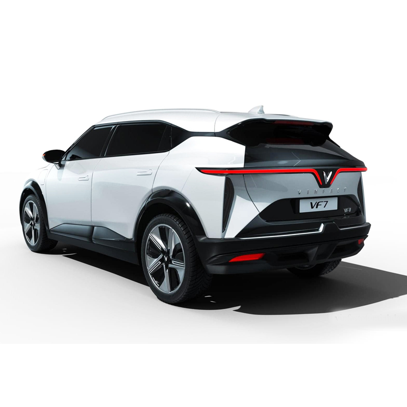 Thông số kỹ thuật và khả năng vận hành của VinFast VF7: Động cơ, pin, quãng đường di chuyển và trải nghiệm lái