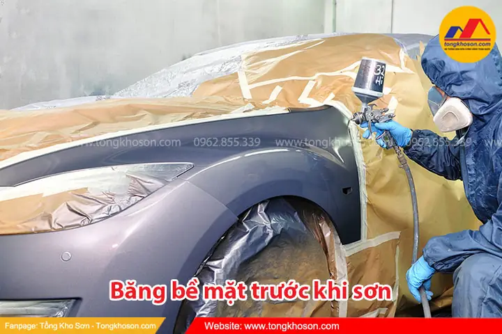 Bước 4: Băng Bề Mặt Trước Khi Sơn