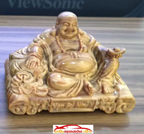 Tượng Gỗ Để Xe Ô Tô: Hướng Dẫn Chọn Chất Liệu, Kiểu Dáng & Cách Đặt Chuẩn Phong Thủy