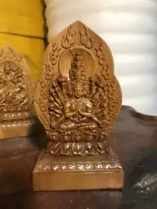 Tượng Phật Bản Mệnh Để Xe Ô Tô