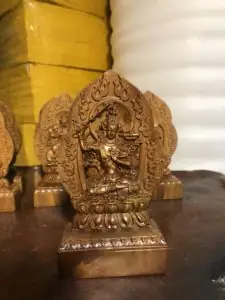 Tượng Phật Bản Mệnh Để Xe Ô Tô