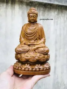 Tượng Phật A Di Đà Để Xe Ô Tô