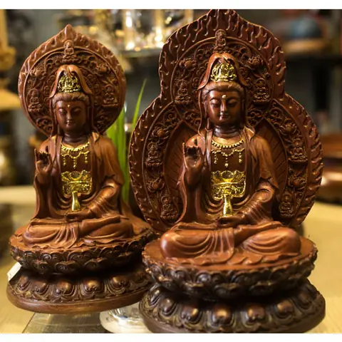 Tượng Phật Quan Âm Bằng Gỗ Để Xe Ô Tô: Ý Nghĩa, Cách Chọn & Bài Trí Chuẩn