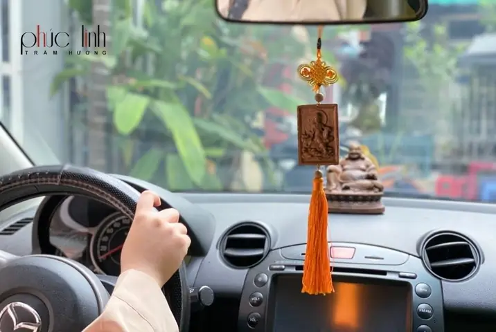 Ý Nghĩa Dây Treo Xe Ô Tô Tượng Phật Trầm Hương: