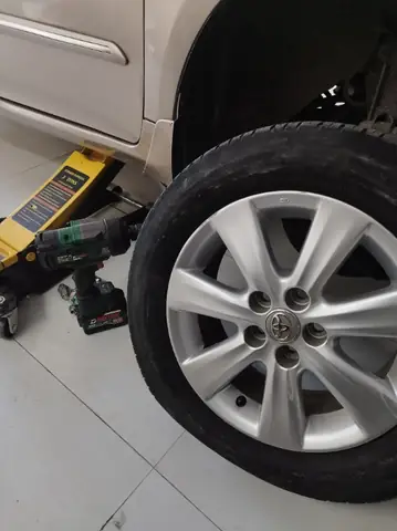 Dịch Vụ Vá Xe Ô Tô Di Động Đà Nẵng Uy Tín, Giá Tốt Nhất