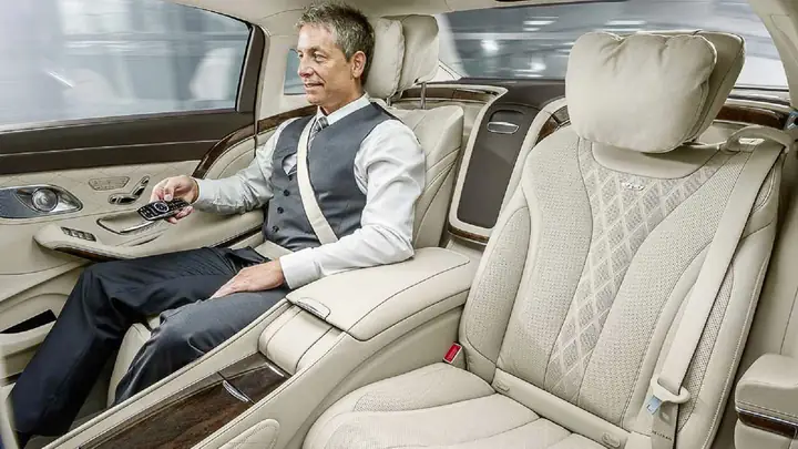 Tầm Quan Trọng Của Văn Hóa Ngồi Xe Ô Tô