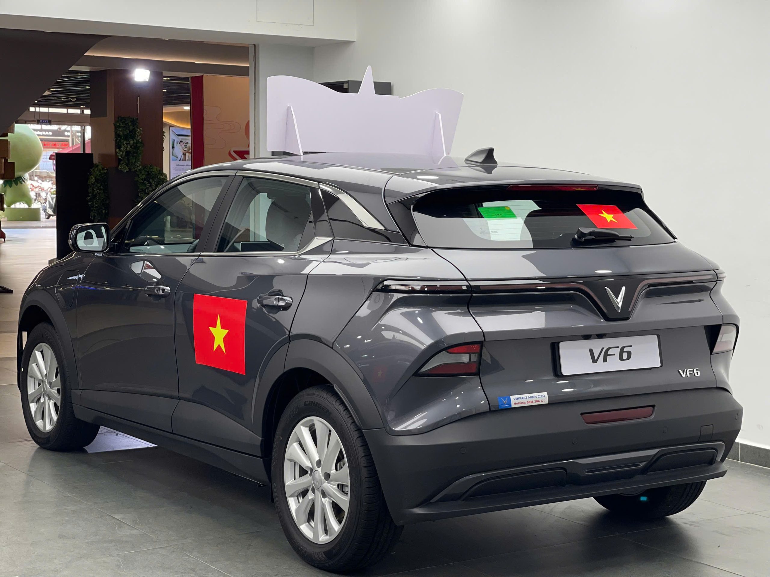 So sánh giá bán và chi phí sở hữu: VF5 hay VF6 đáng giá hơn?