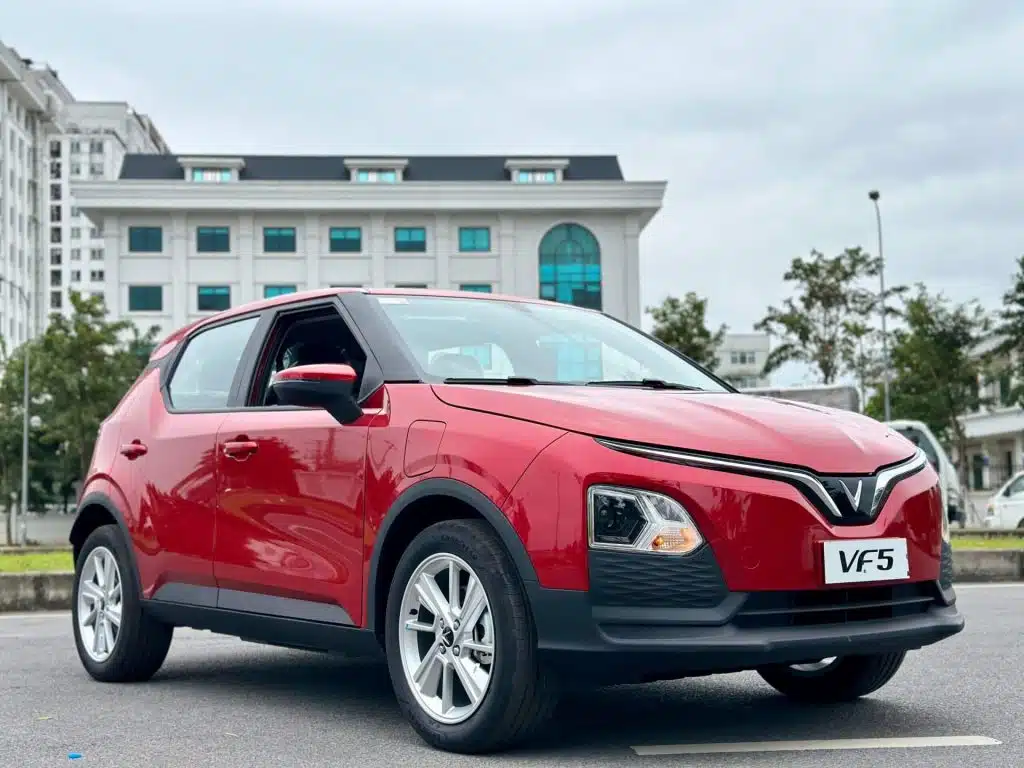 Câu hỏi thường gặp về chi phí sạc xe VF5