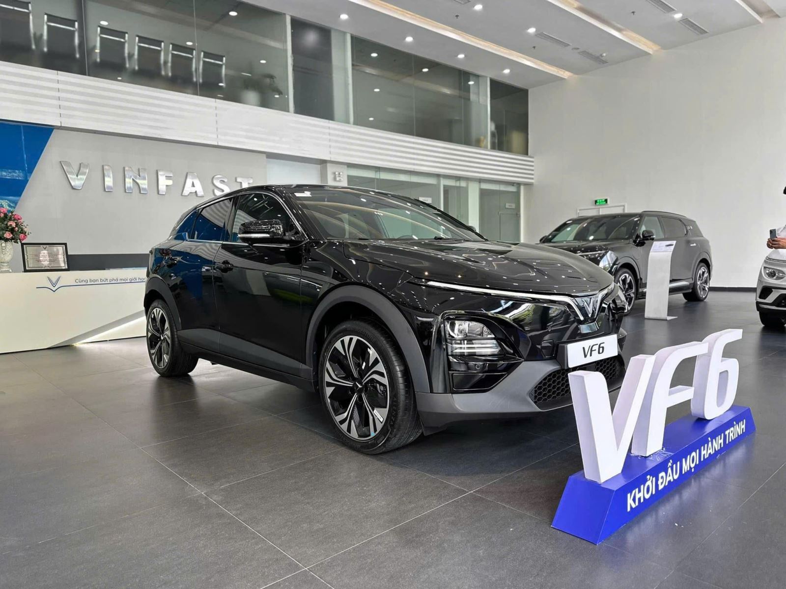 VF6 Plus 2025: Công Nghệ An Toàn và Hỗ Trợ Lái Xe Thông Minh