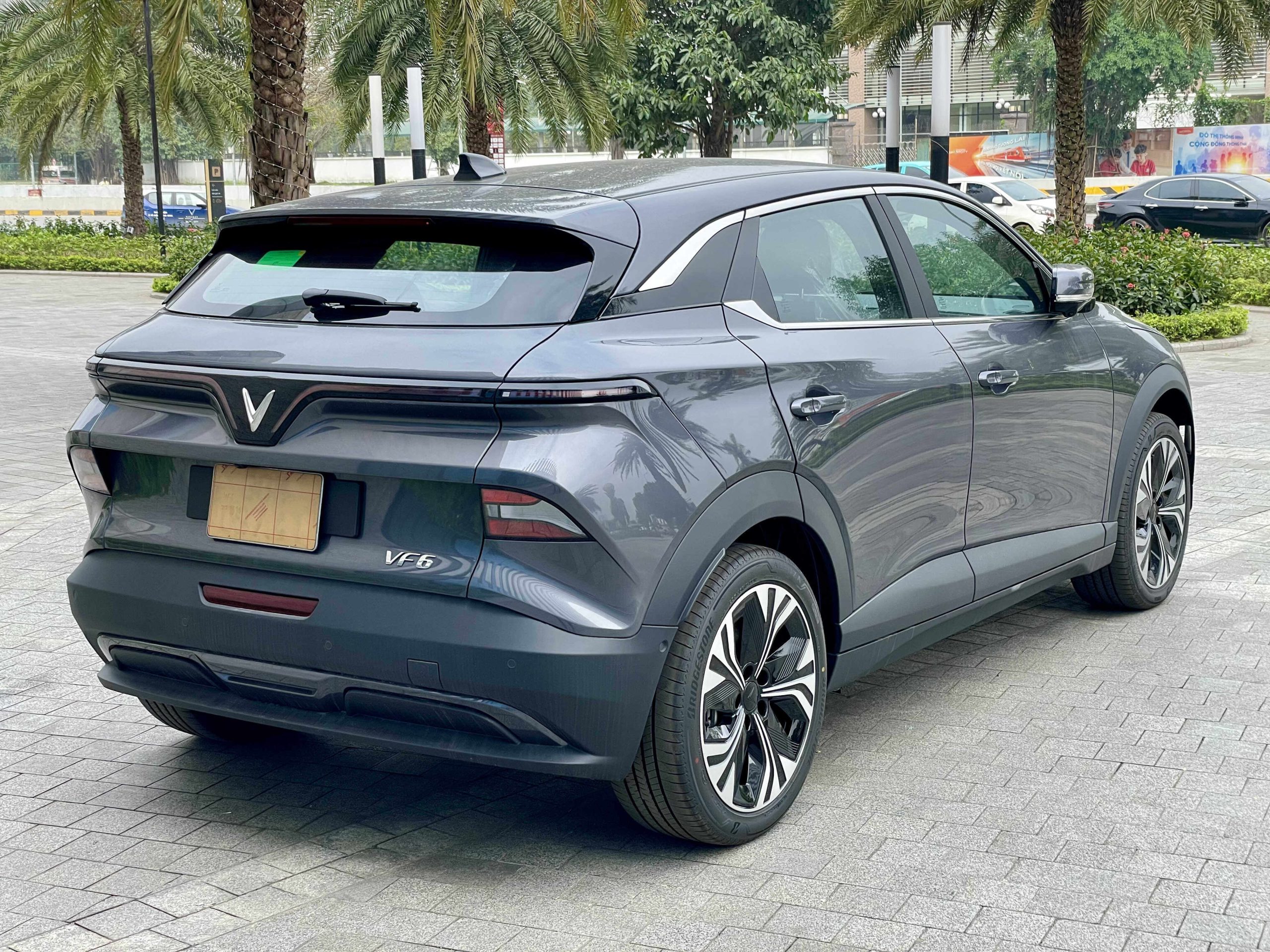 Màu xám trên VF6 Plus: Phân tích ưu điểm, phù hợp với ai?