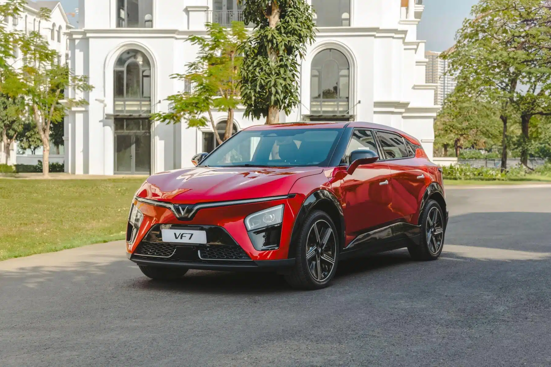 So sánh quãng đường VF7 Plus với các xe điện khác trong phân khúc – Đâu là lợi thế?