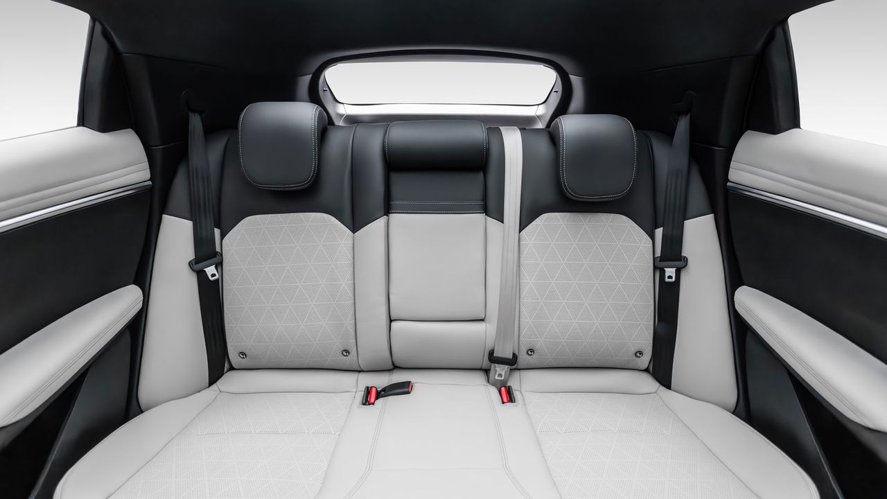 VF7 Xám: Nội Thất và Trang Bị Tiện Nghi