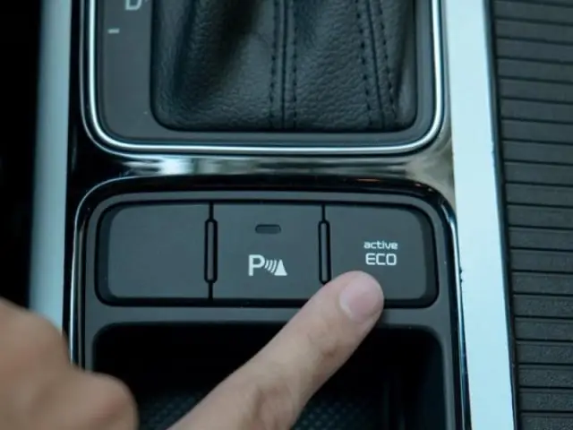 Vị Trí Nút Mở Nắp Xăng Xe Ô Tô Mercedes Chi Tiết Nhất