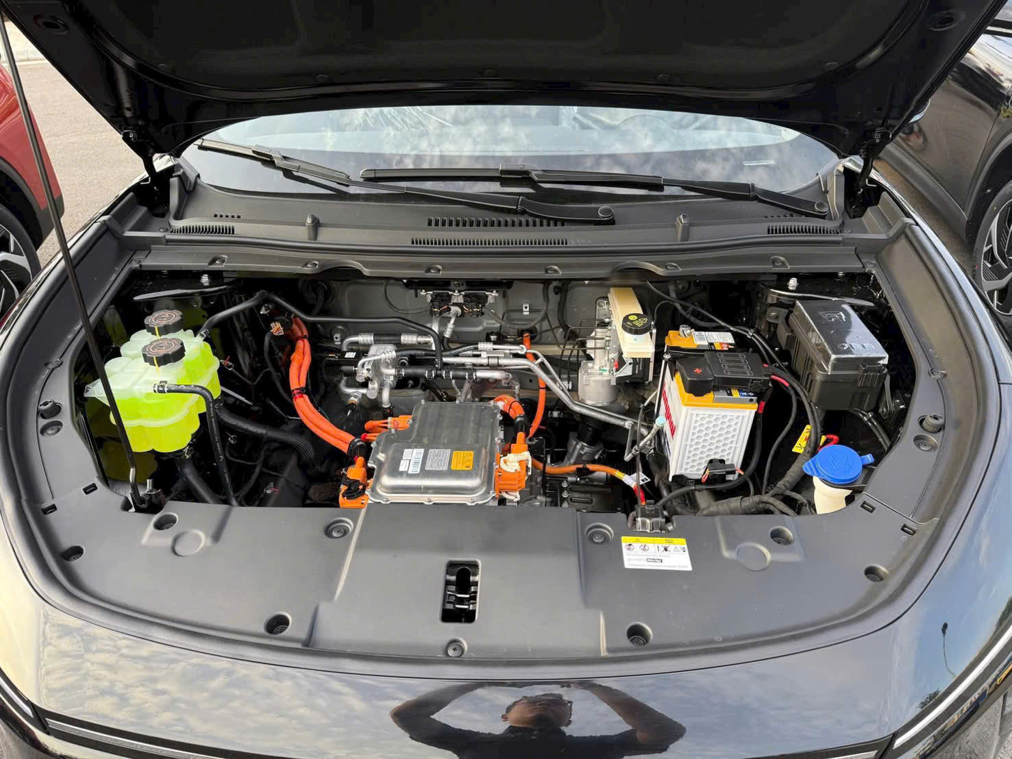 Động Cơ và Khả Năng Vận Hành Của VinFast Limo Green: Mạnh Mẽ và Êm Ái