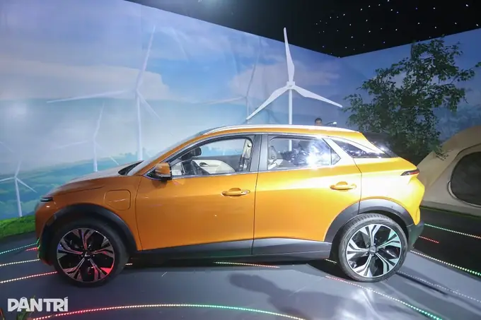 Diện Kiến Bộ Ba Ô Tô Điện Vinfast Mới Ra Mắt, Xe Mini Vf 3 Là Tâm Điểm