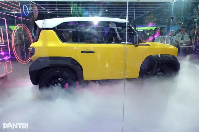 Diện Kiến Bộ Ba Ô Tô Điện Vinfast Mới Ra Mắt, Xe Mini Vf 3 Là Tâm Điểm