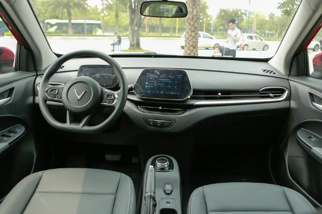 Đánh giá chi tiết VinFast VF 5 Plus: Thiết kế, nội thất, vận hành và trang bị